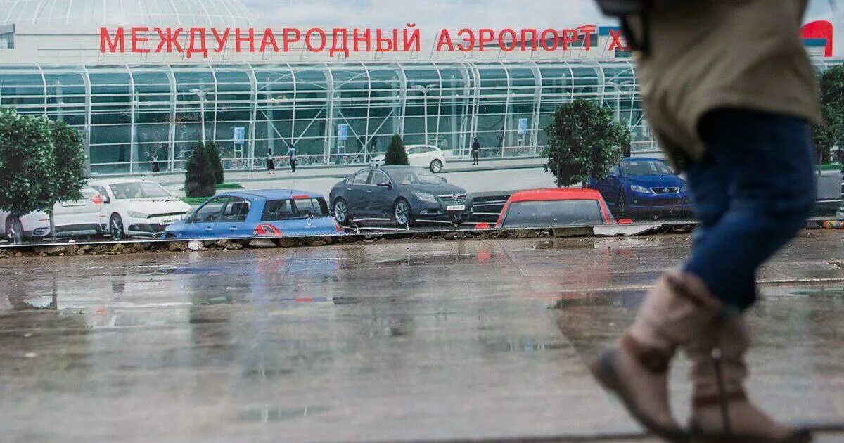 Храброва задержка рейсов. Калининград храброво рейс. Калининград аэропорт пассажиры. Калининградский аэропорт «храброво» снег. Аэропорт храброво зимой.