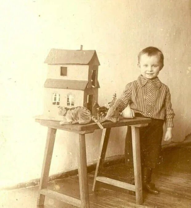 Жилкоп фряново. Фряново фабрика. Детские игрушки 1900. Игрушки 1900. Усадьба фряново щелково.