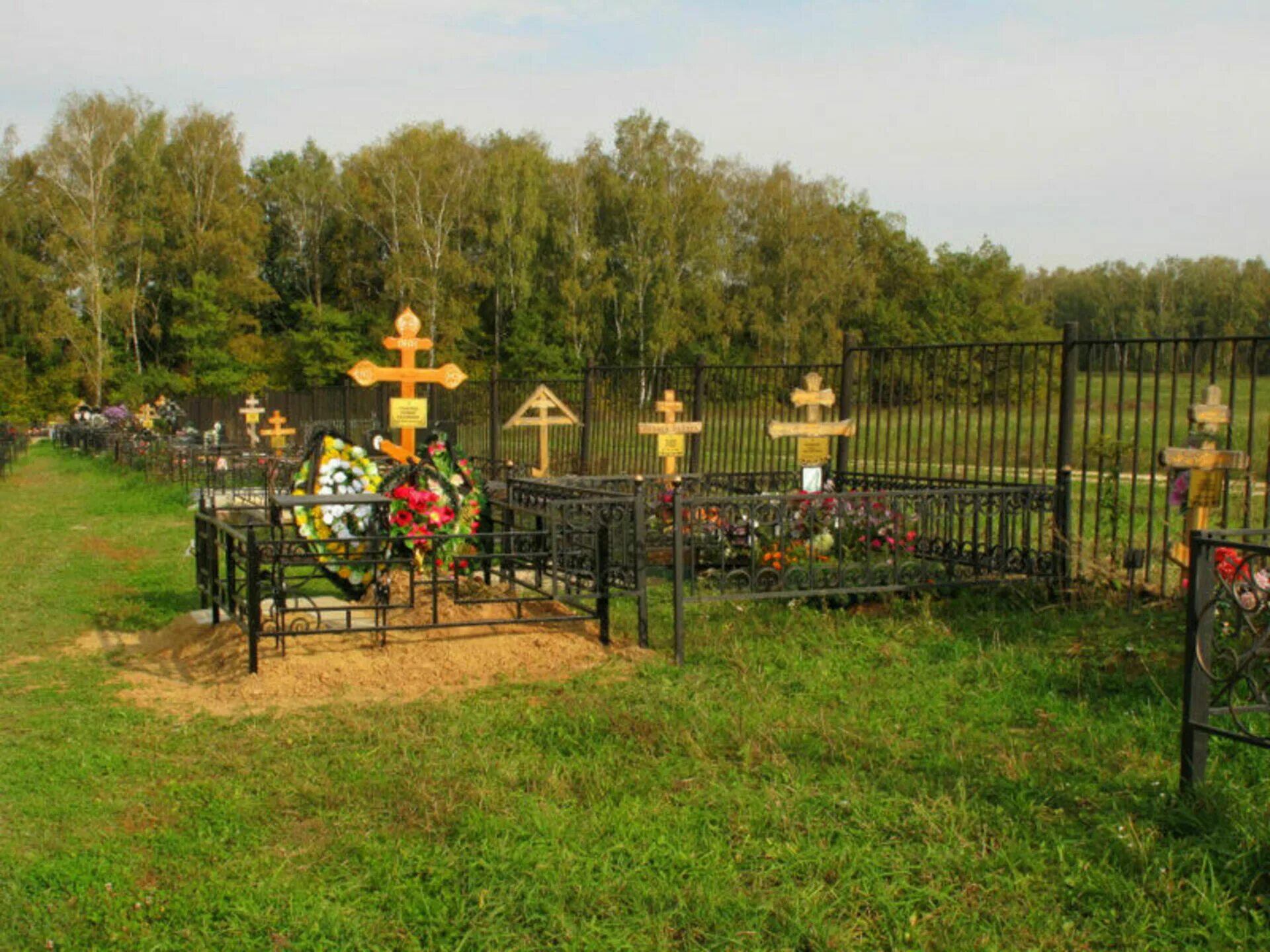 Кладбище в новой москве