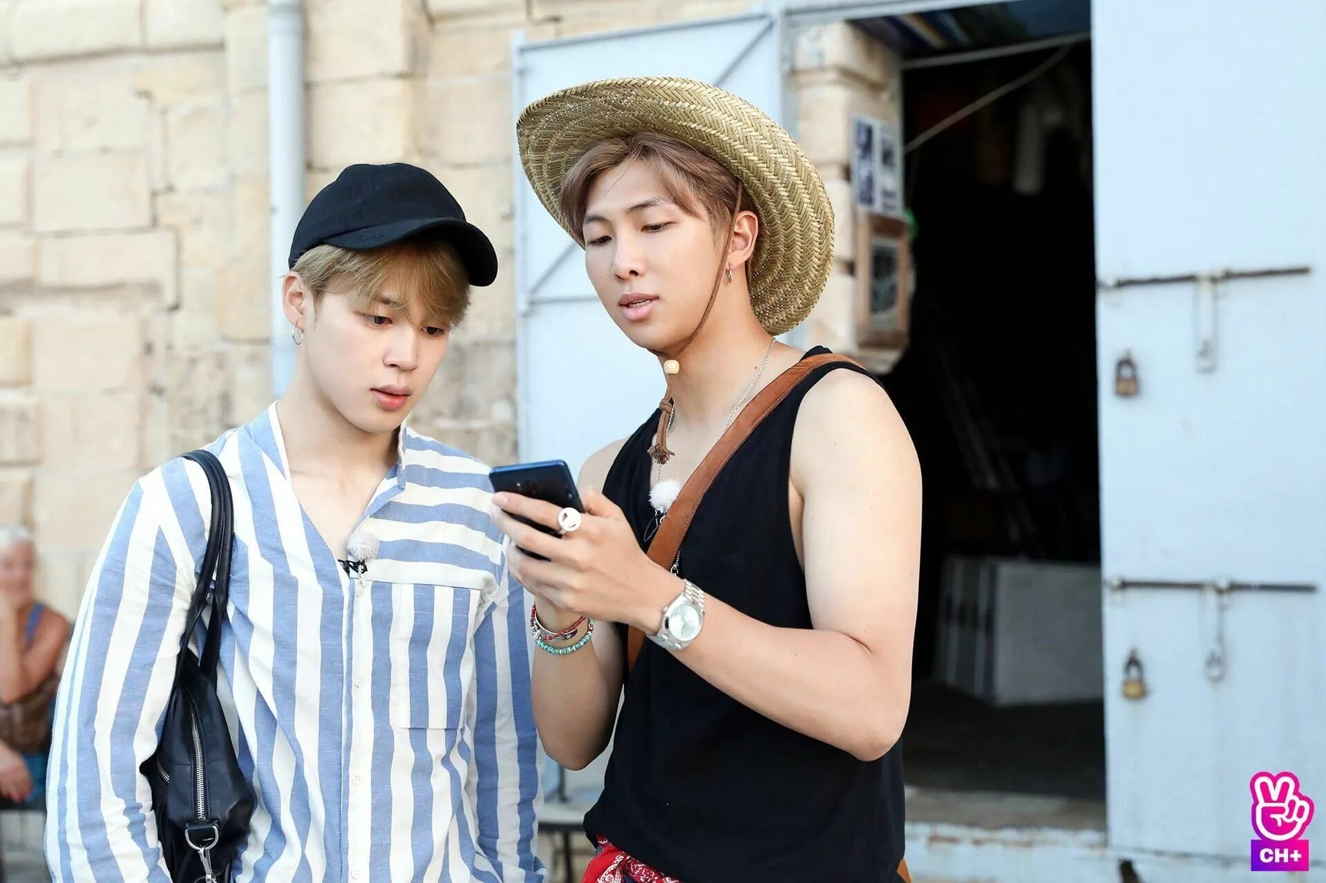 Боны бтс. Bts jimin. бон вояж бтс.
