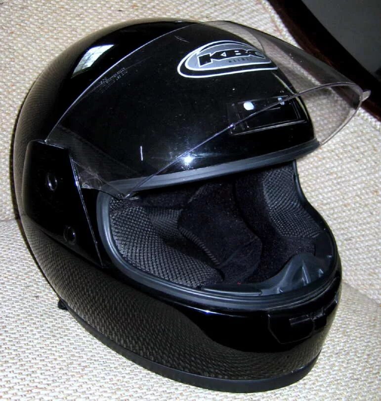 Шлемаза. Шлем для мотокросса arai. Шлем для мотоцикла. Шлимазл по-еврейски. Шлемаза.
