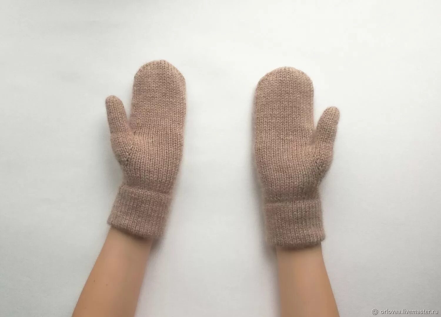 Варежки иваново. Вязаные рукавицы шерсть. Варежки из альпаки. Варежки из альпака. Варежки из альпаки купить.