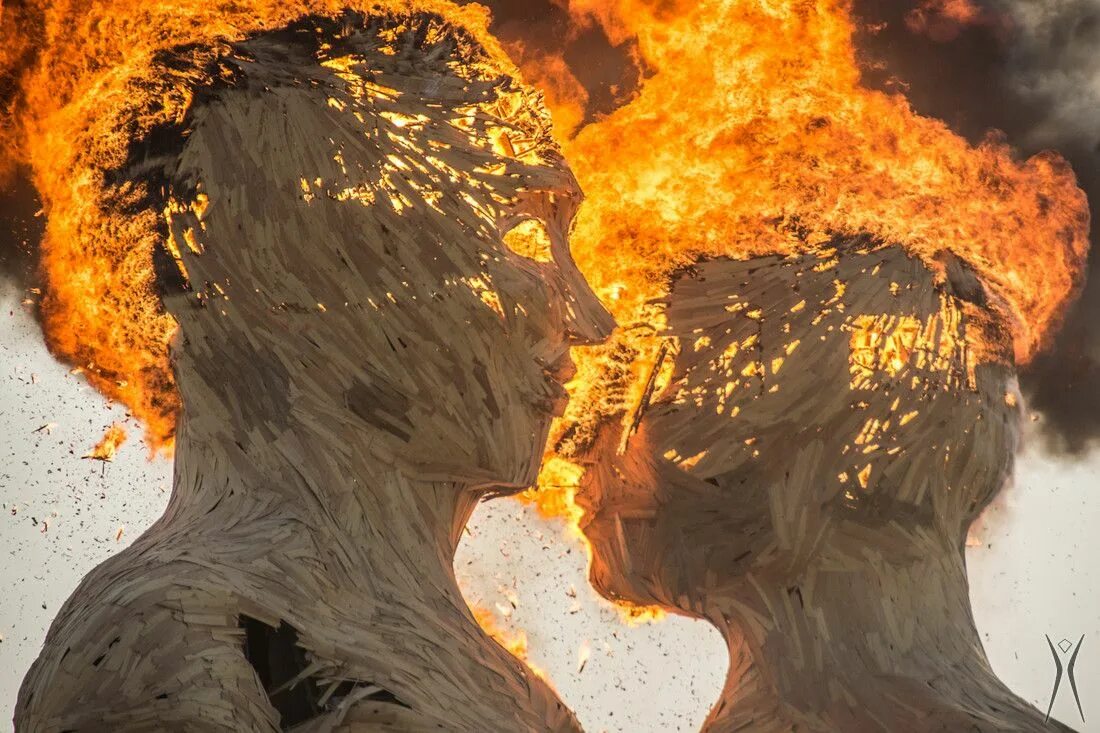 Дорога в огненный рай. Огонь обои. Звёздные войны бурнинг он. Изображение огня. Огненный человек.