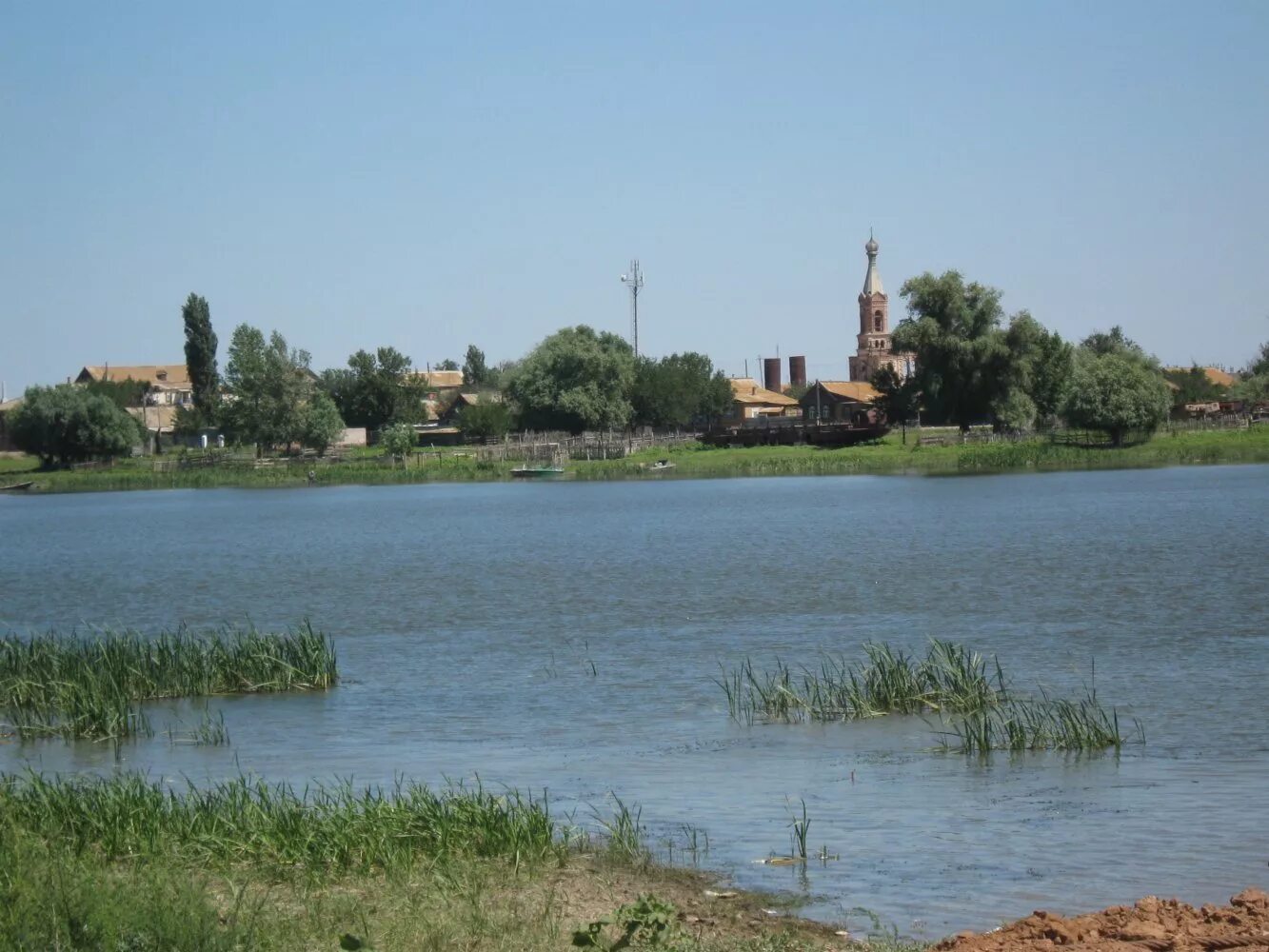 Погода п володарским. Большой могой Астраханская область Володарский район. Село большой могой Володарского района Астраханской области. Большой могой Астраханская область паром. Река Сарбай Астраханская область Володарский район.