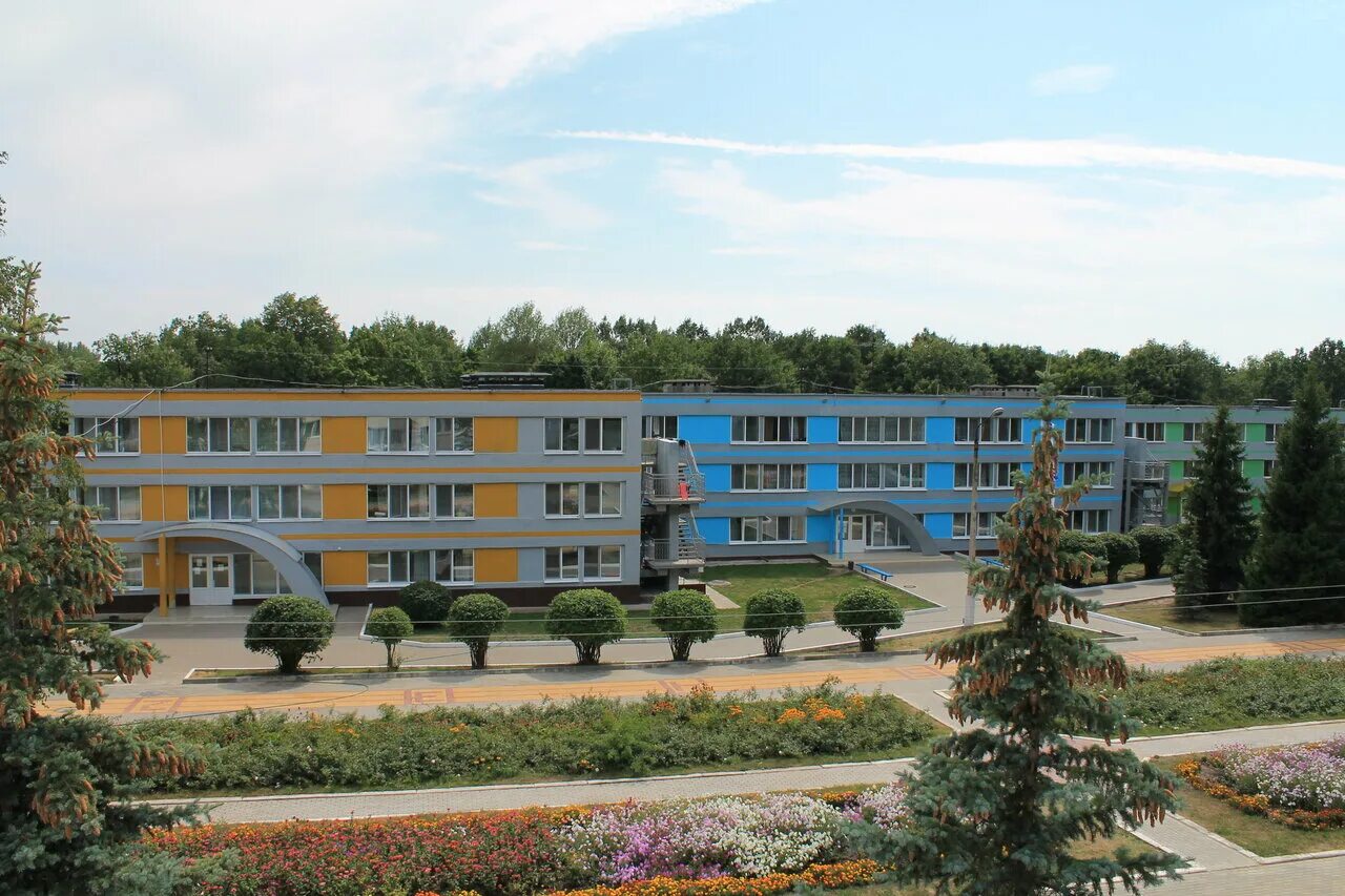 Санаторий соловушка курск. Санаторий маяк курск. Парк солянка 7 курск санаторий. Санаторий курская обл. Курская аэс санаторий профилакторий.