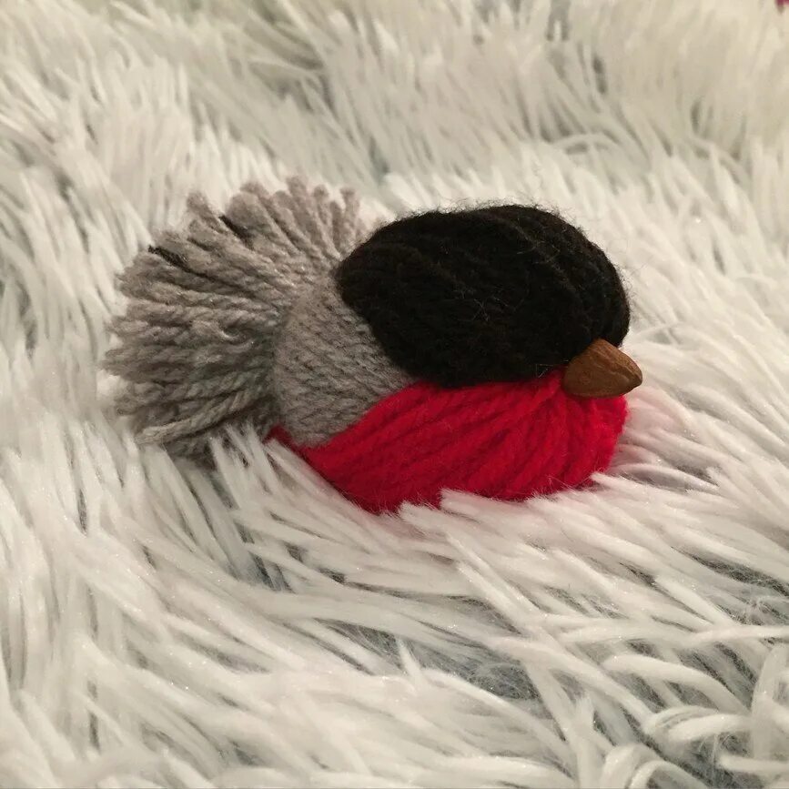 снегири из ниток пошаговая. снегирь из ниток своими руками пошаговое. синичка и снегирь из ниток. снегирь из ниток своими руками. снегирь из ниток своими руками.