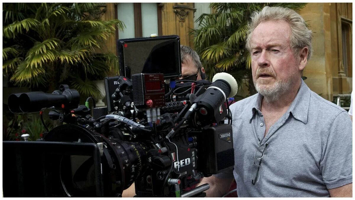 Режиссер. Сидни люмет. Стивен спилберг кинорежиссёр. Шантрапа фильм 2010. Кинорежиссер какие.