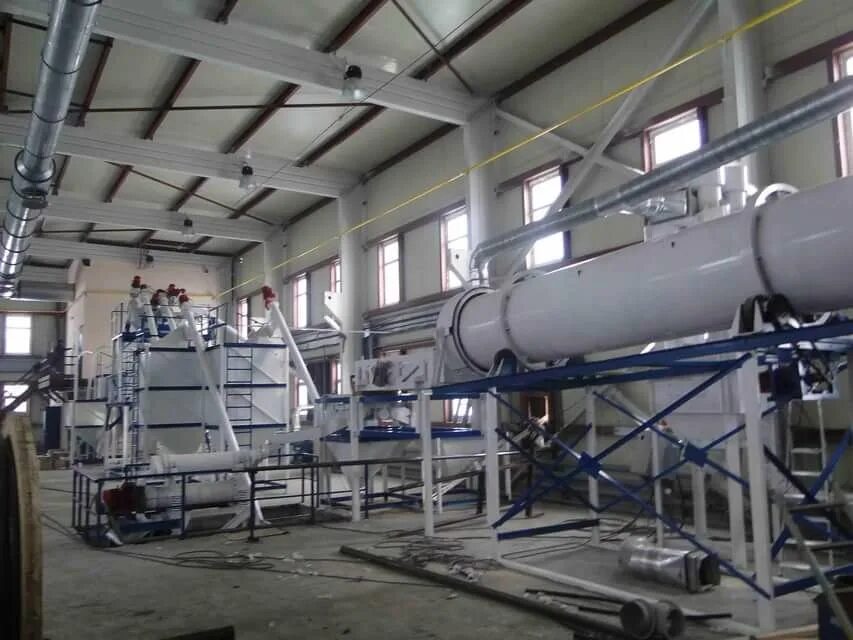 производство сухих строительных смесей. промышленность строительных материалов. линия для производства сухих смесей 10тн. оборудование для сухих цементных смесей. завод сухие строительные.