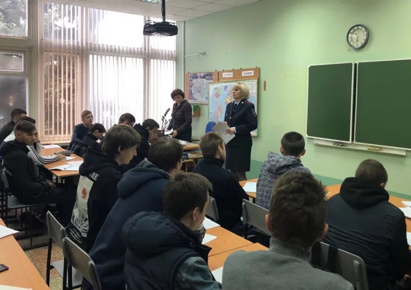 Саратовский колледж автомобильного сервиса и технологий. Колледж промышленности и автомобильного сервиса. Саратовский автомобильный колледж. Колледж промышленности и автомобильного сервиса. Саратовский колледж автомобильного сервиса и технологий.