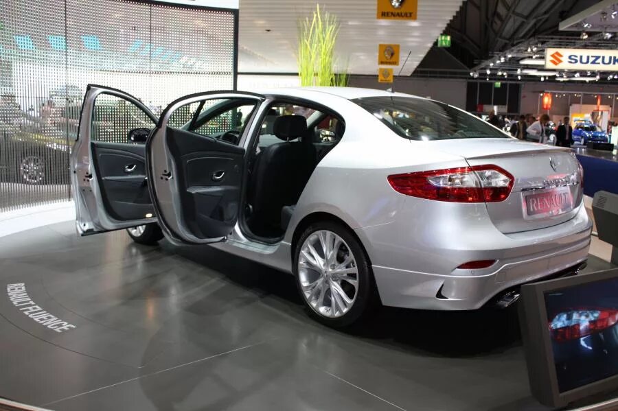 Renault Fluence. Renault Fluence 2010. Renault Fluence 2013 Tuning. Renault Fluence 3. Тюнинг рено флюенс