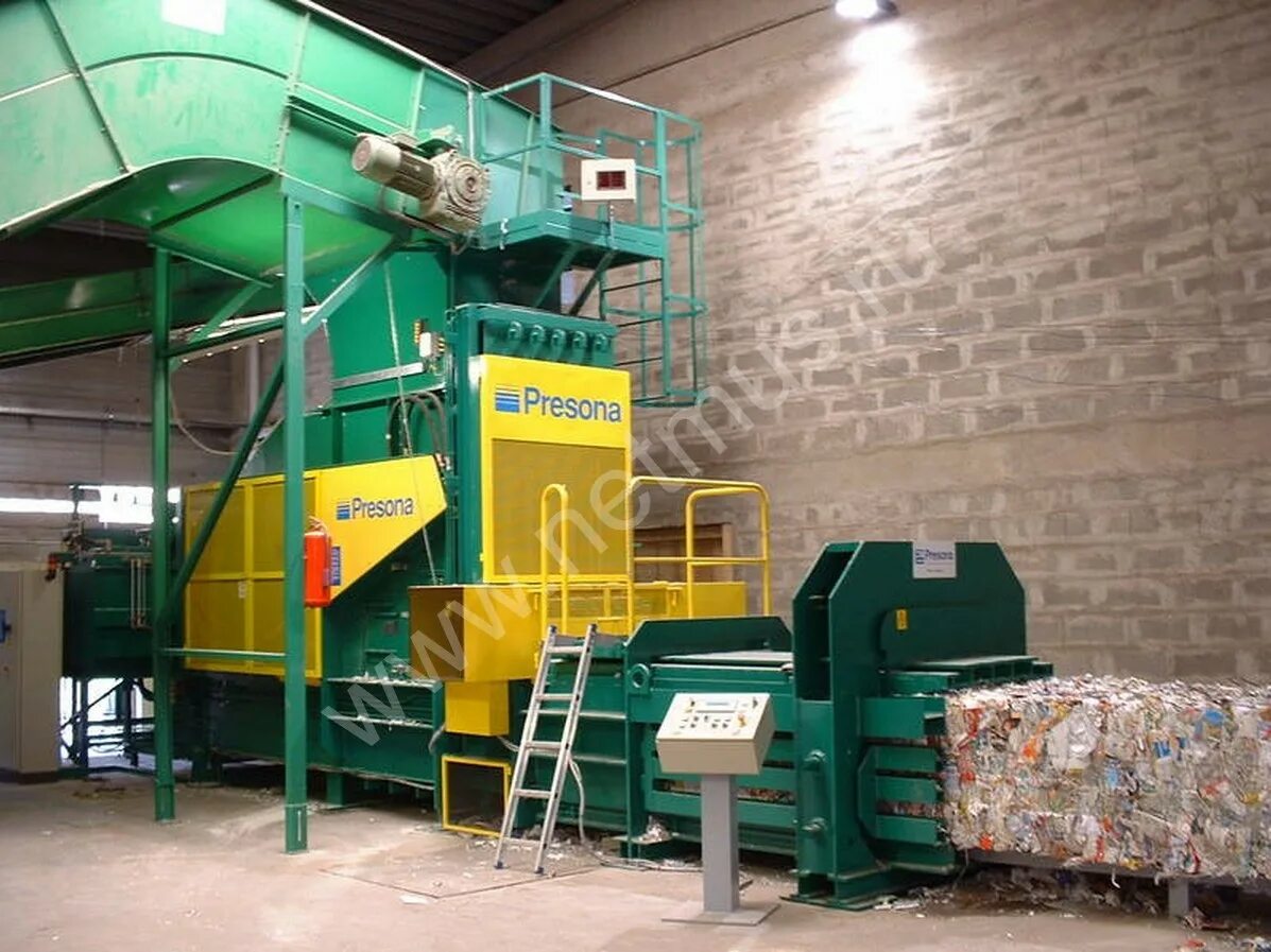 Пресс для переработки вторсырья. Вертикальный пресс для прессования отходов. Прессование отходов. Пресс автоматический для макулатуры ym-wx120. Компакторы для прессования отходов дробилки.