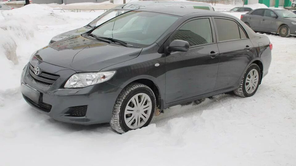 Купить б/у Toyota Corolla X (E140, E150) Рестайлинг 1.6 MT (124 л.с.) бензин мех