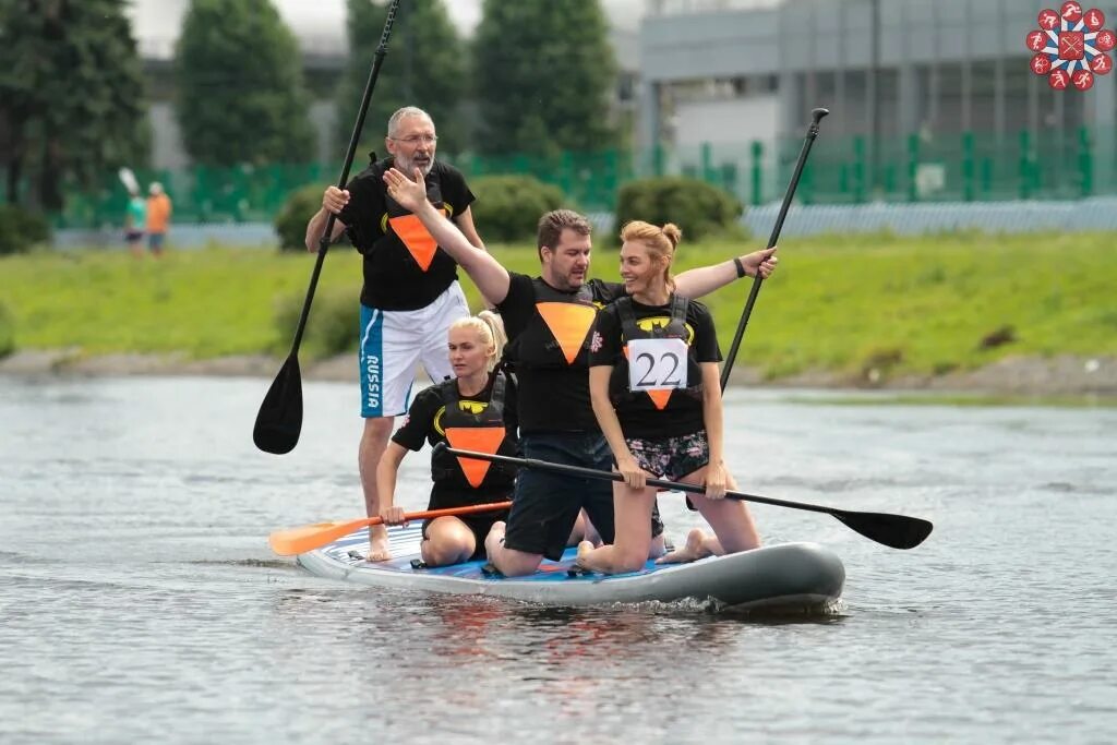 Гребля спб. Гребной спорт. Строгино sup серфинг. Корпоративные старты. Sup Surf командообразование в Ленобласти.