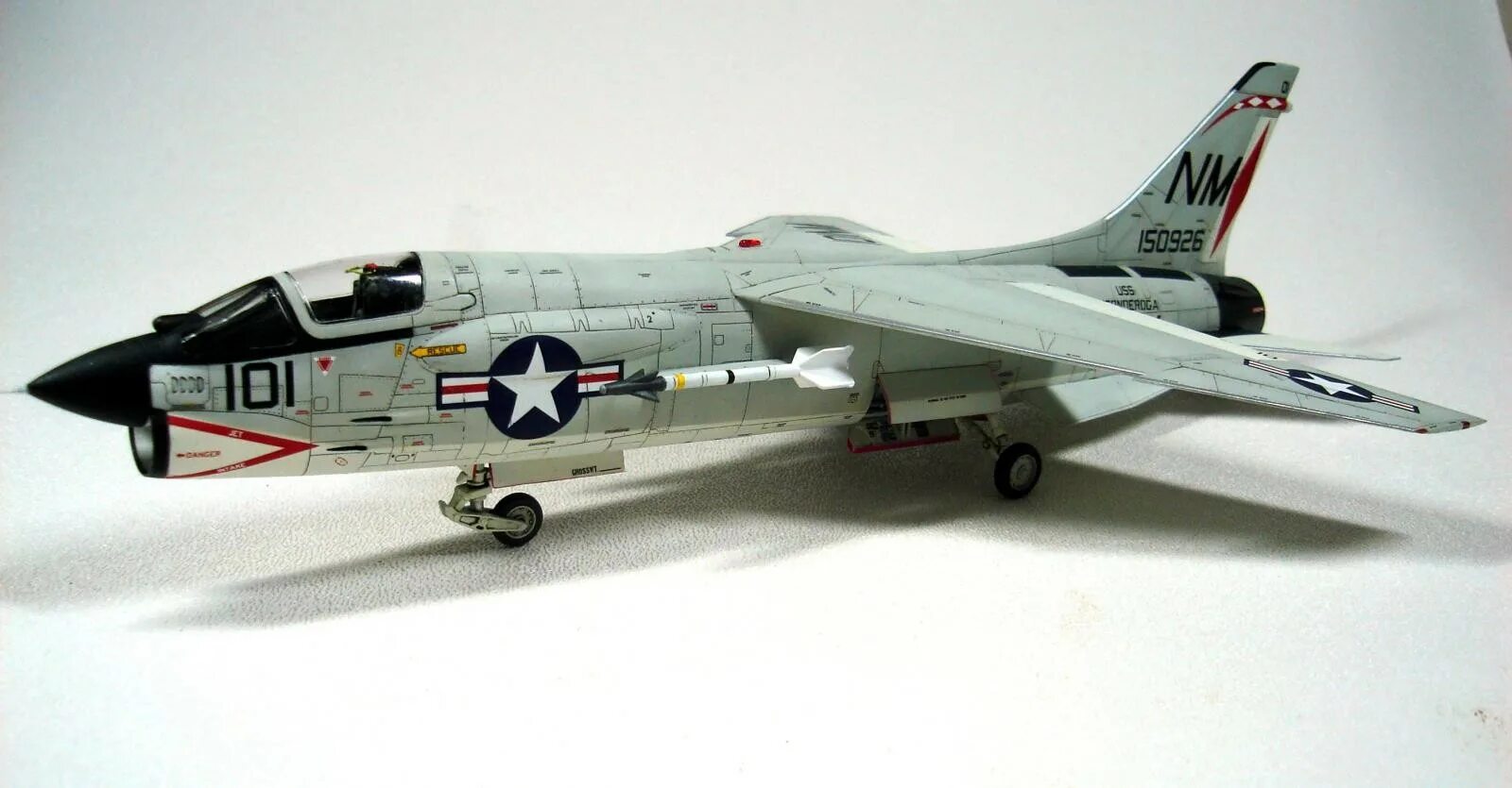 F-8 Crusader 1 72. F-8e Crusader 1 72. F-8e Crusader Academy 1/72. F-8 Crusader Micro model.