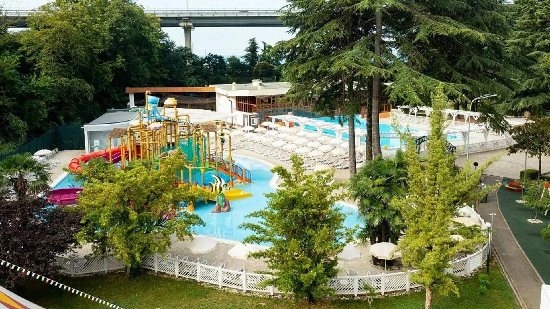 Алеан сочи 2023. Spa-отель alean family resort & spa sputnik 4*. Alean family sputnik 4 сочи. Спутник сочи для детей. Отель alean family спутник в сочи.
