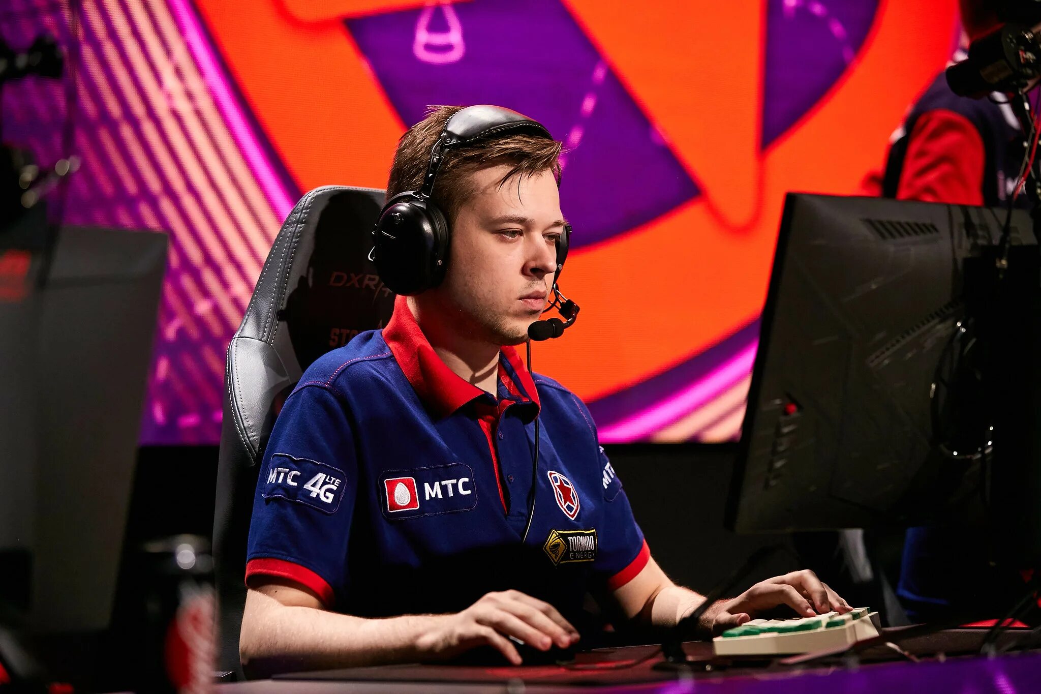 Твист кс го фнатик. Cfg dota 2. Стандартное управление дота 2. Кфг дота 2. Конфиг дота 2.