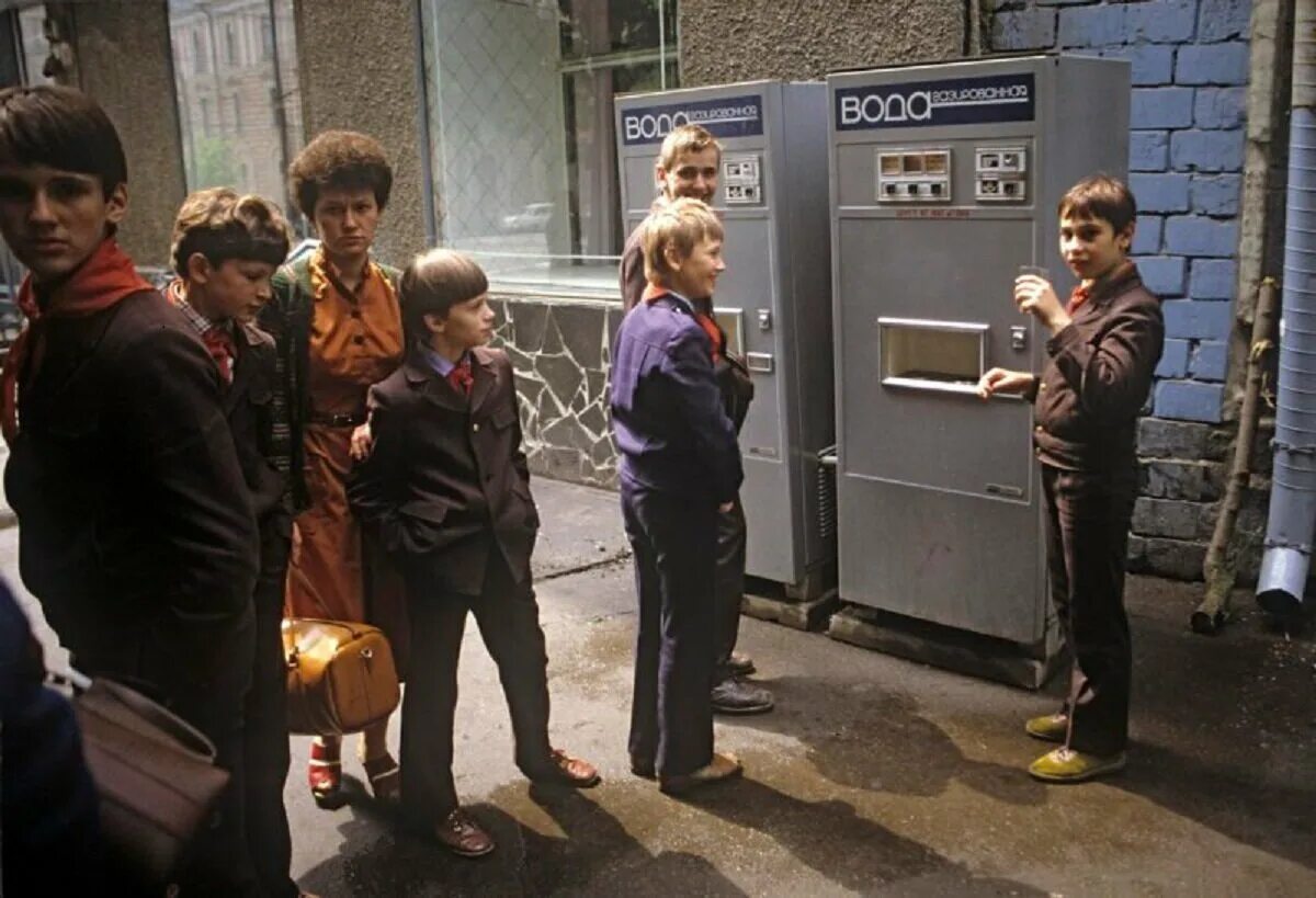 Жизнь 80х. 80-е годы ссср. ссср 80х. россия в 80-е годы. 90-е годы.