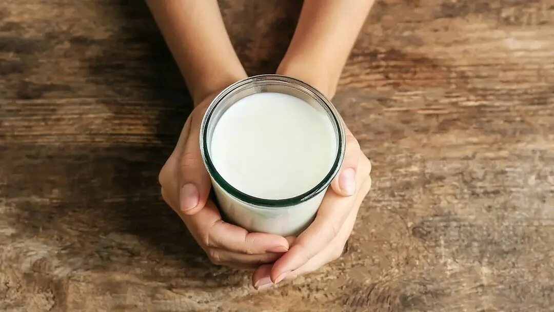 можно ли на ночь пить молоко взрослым