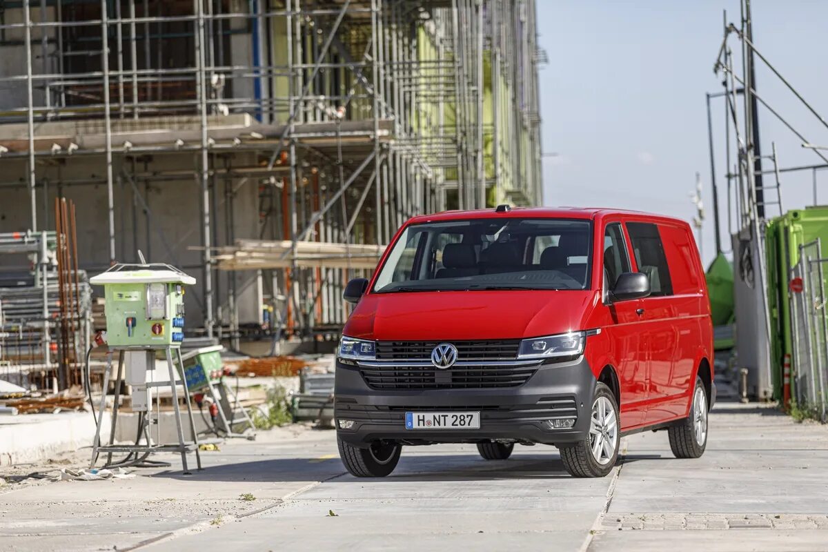 VW Transporter 6.1. Фольксваген Транспортер грузовой. Технопарк VW Multivan. Volkswagen Multivan Грузопассажирский. Транспортер за 1 час поднимает 30