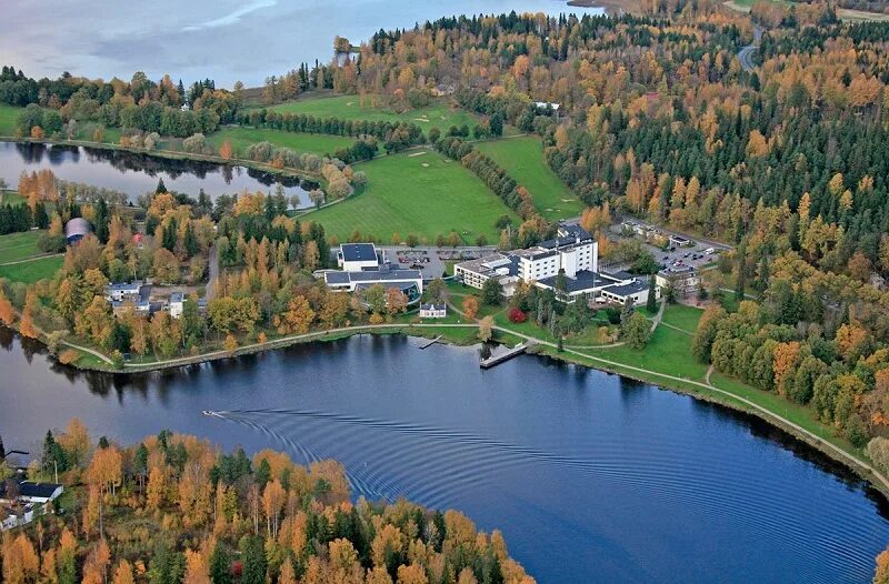 Озеро в финляндии 5. Хямеенлинна Финляндия. Крепость Хямеенлинна Финляндия. Хяменлинна город в Финляндии. Замок Хяме.
