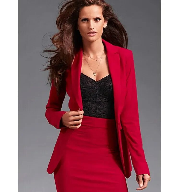 Красное платье с пиджаком. Деловой костюм женский. Женщина в строгом костюме. Красная одежда для женщин. Строгая одежда для женщин.
