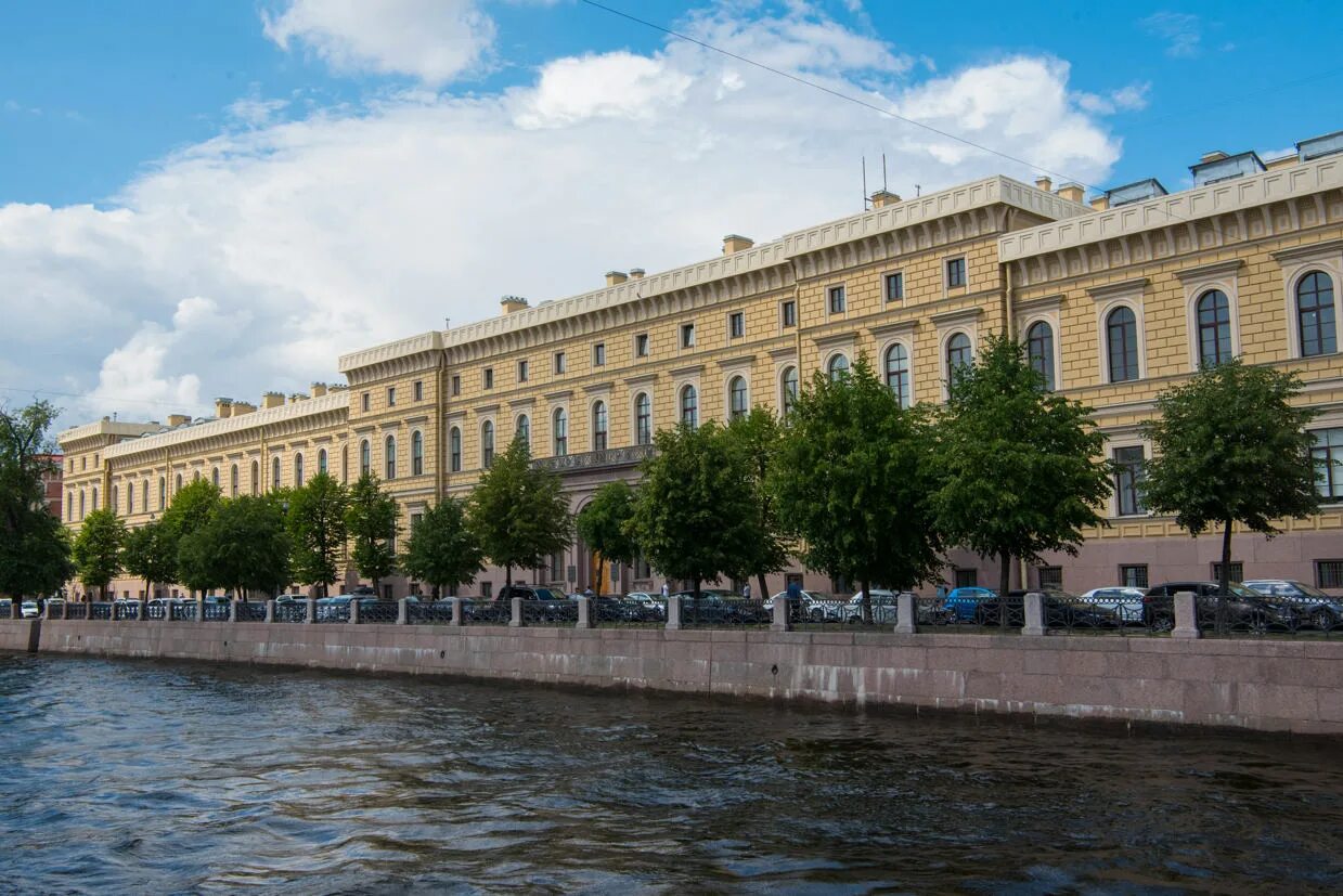 Гуап большая морская 67. Университет питер гуап. Петербургский аэрокосмический университет факультеты. Гуап университет в санкт-петербурге. Петербургский аэрокосмический университет факультеты.