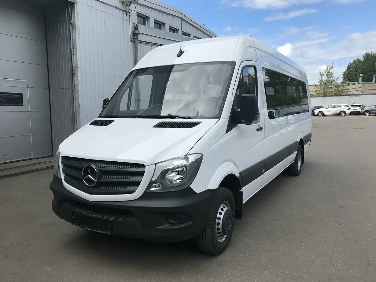 Спринтер 2018 года. Mercedes Benz Sprinter 2018. Микроавтобус Мерседес Спринтер белый. Мерседес Спринтер 2017 белый. Микроавтобус Мерседес Бенц Спринтер белый.