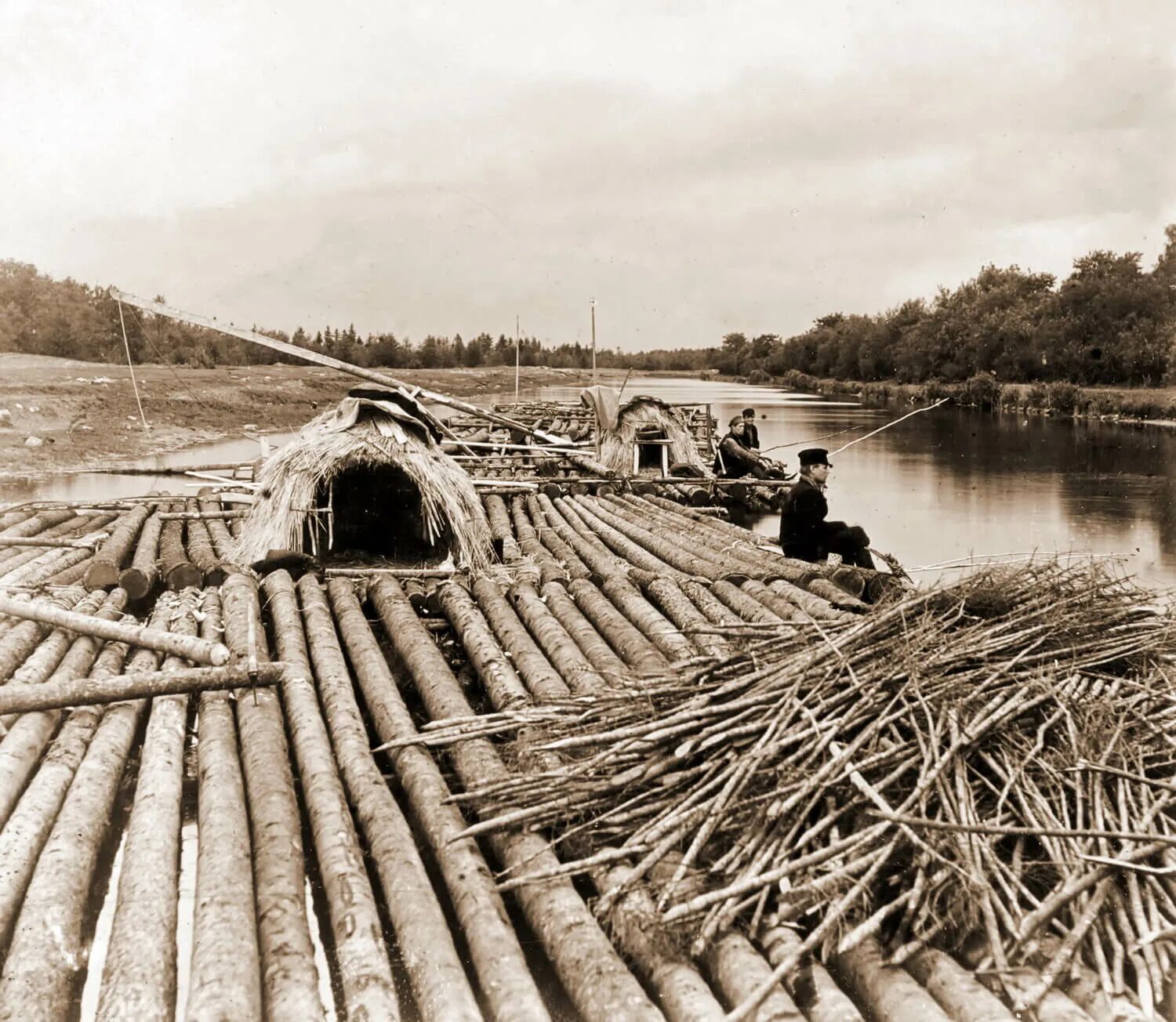 Прокудин-Горский, сплав леса. Сплав леса по реке Тулемайоки 1960 годы. Молевой сплав леса по рекам. Молевой сплав леса река Унжа.