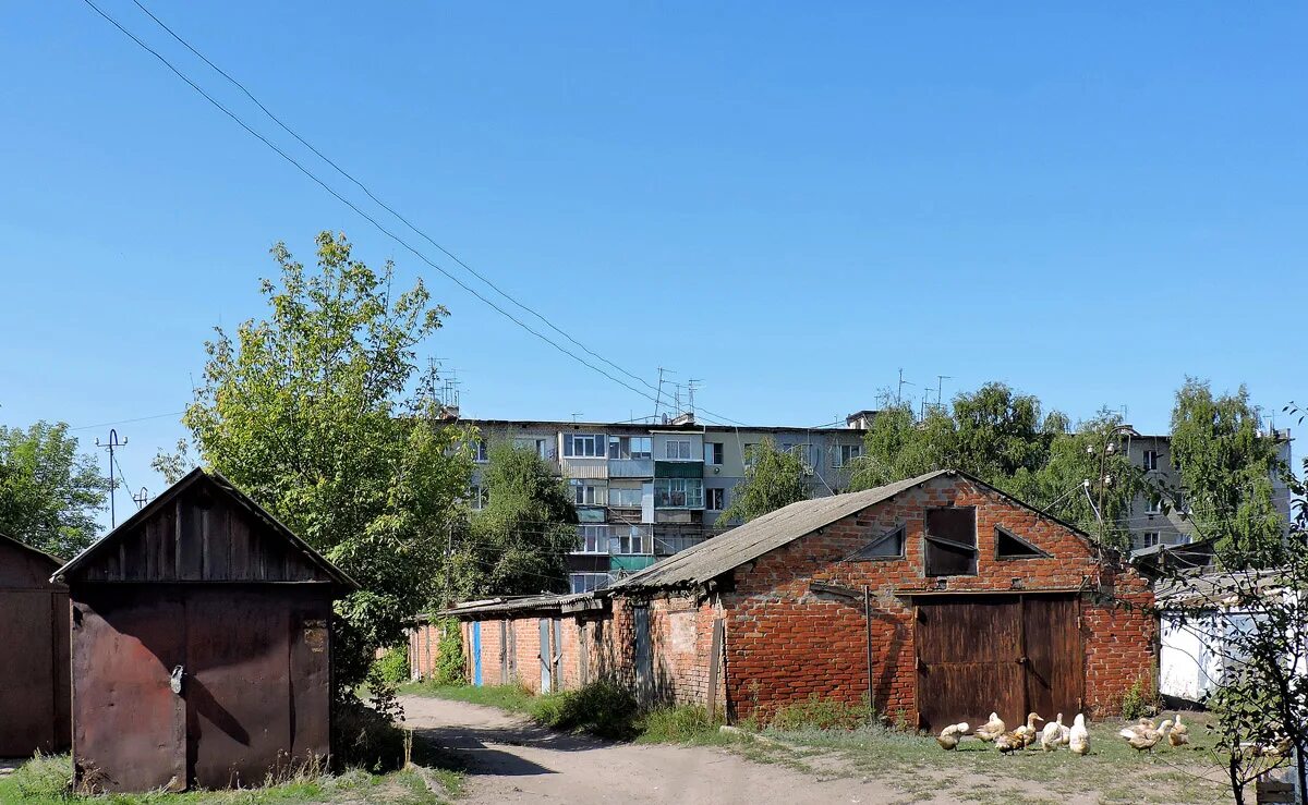 Ул вишневая 1. Ул.Вишневая д 2а Мартемьяново. Лиски улица Вишневая. Ул Вишневая 32 Рязань. Киров улица вишнёвая.