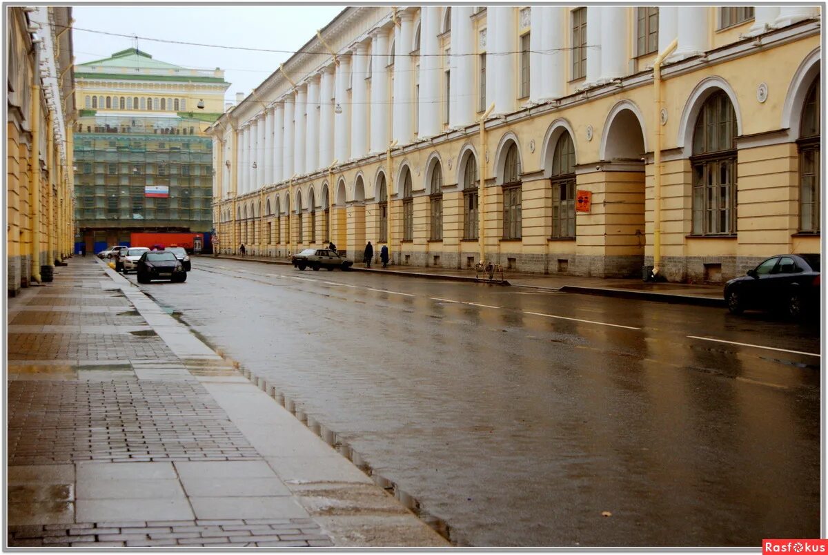 питер улица зодчего росси. зодчего росси 2. ул зодчего росси санкт-петербург фото. улица зодчего росси санкт-петербург фото. александринский театр и улица зодчего росси.