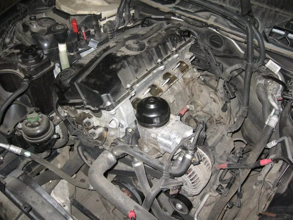 Бмв е90 n46b20. N46 двигатель bmw. бмв е 46 мотор н46. bmw e90 n46.