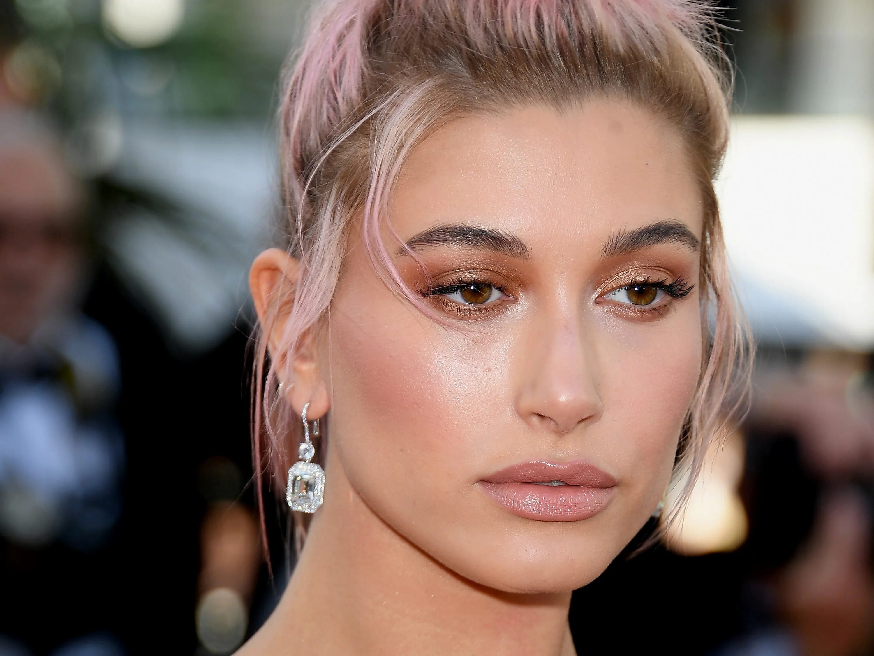 хейли болдуин