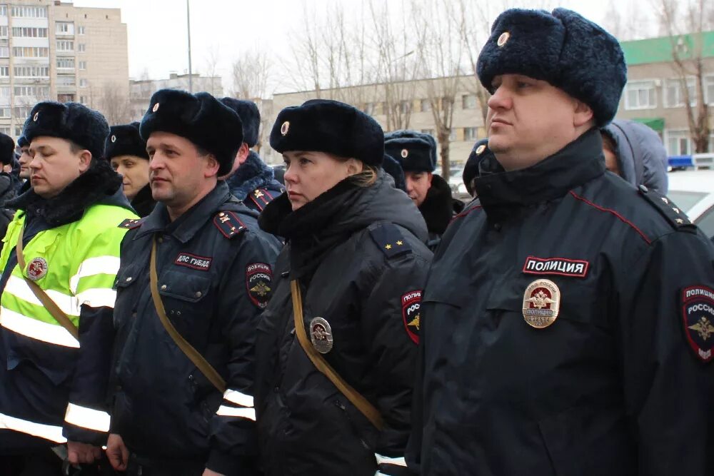 Участковые чайковский. Полиция Чайковский. Полицейские Стражи порядка. Полиция в городе. Полиция правопорядок.