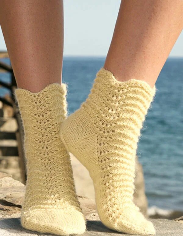 Носки Дропс. Вязаные носки. Вязаные носки женские. Красивые вязаные носки спицами. Модели носок спицами