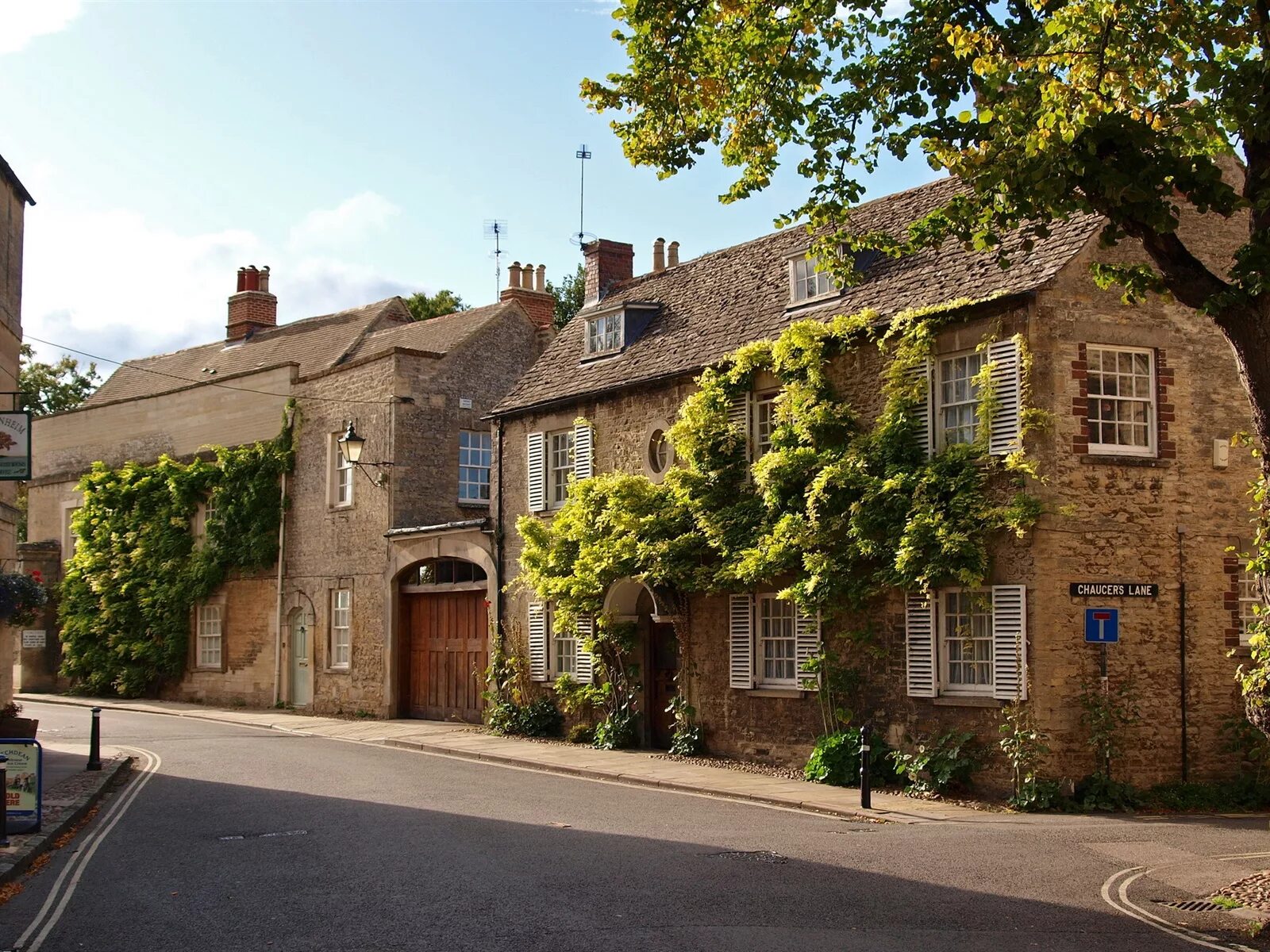 British town. Вудсток, графство Оксфордшир. Oxfordshire город. Город Хоули Великобритания. Вудсток город Англии.