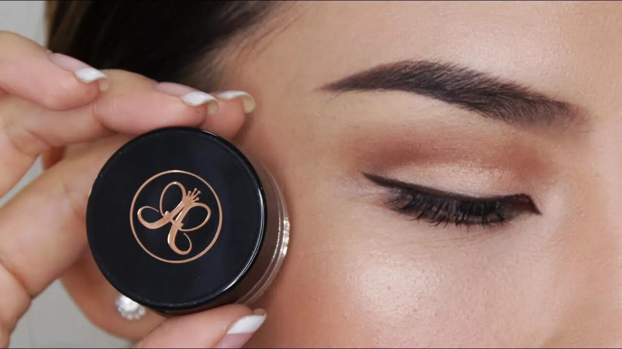 Помада для бровей Anastasia Beverly Hills. Anastasia Dipbrow Pomade. Anastasia Beverly Hills Dipbrow Pomade. Brow pomade