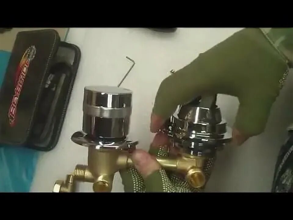 Как поменять кран в душевой кабине видео RDK-Service Ремонт смесителя душевой кабины. Инструкция.