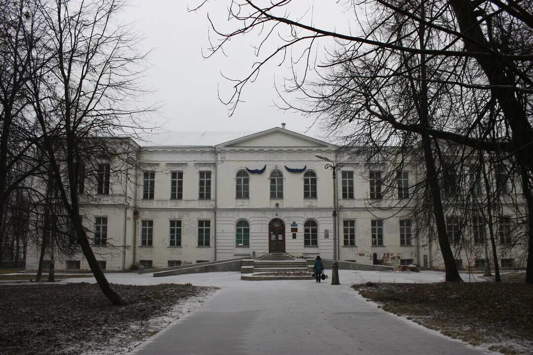 Путевой дворец великий новгород. Дворцовая улица великий новгород. , великий новгород, дворцовая ул. Екатеринин путевой дворец великий новгород. Дворцовая улица великий новгород.