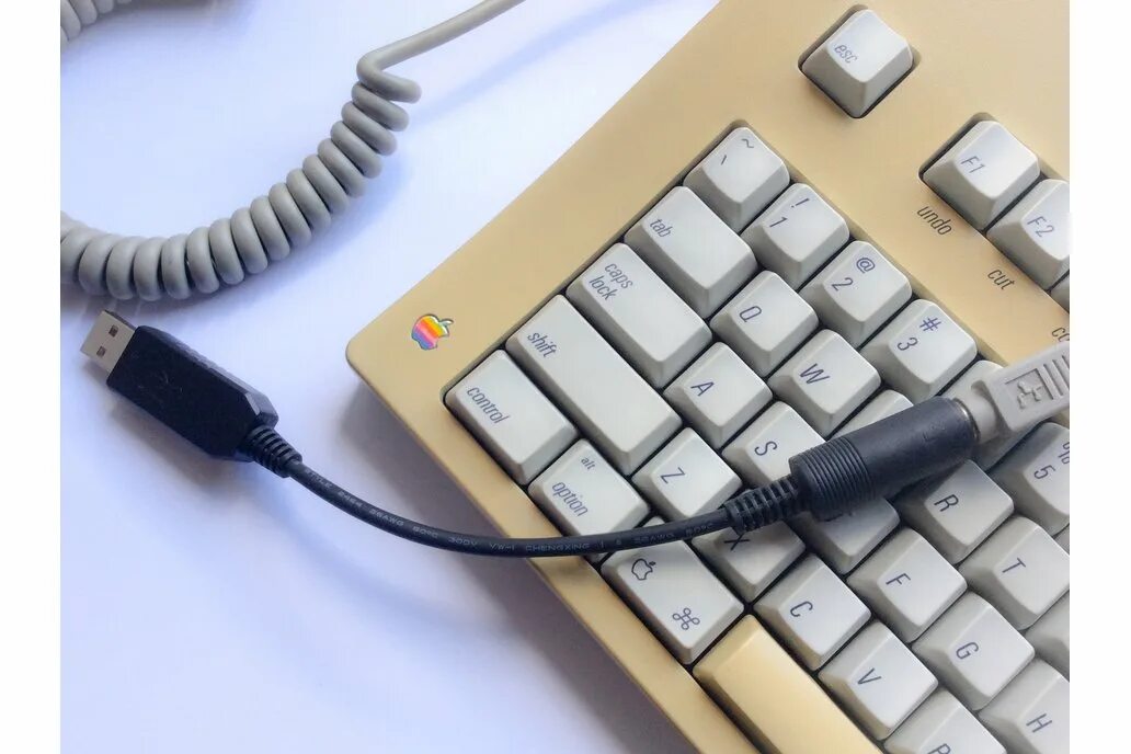 Adb keyboard. Apple desktop bus. переходник usb adb. разъём adb клавиатуры. apple adb.