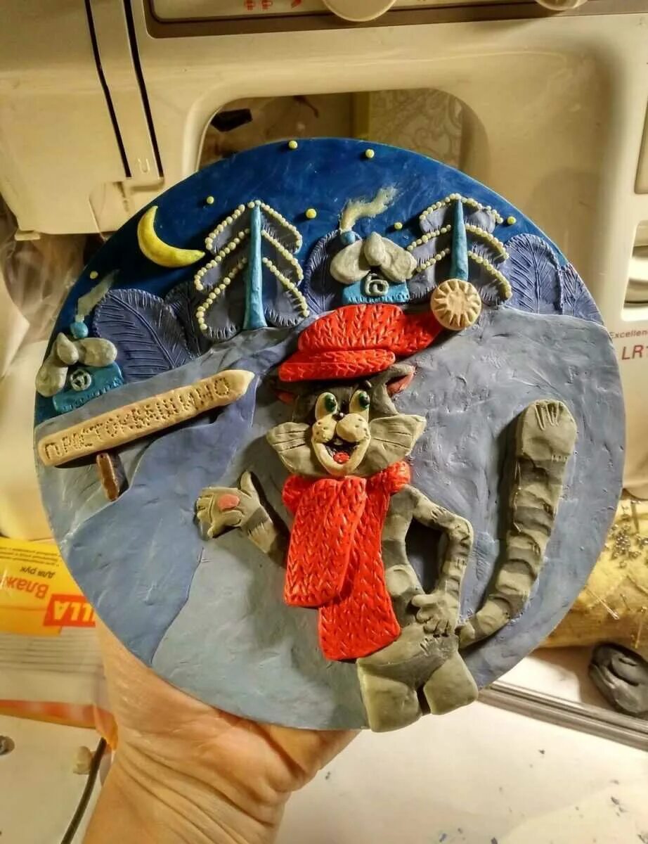 Озон поделки. Поделка новогодняя игрушка. Озон поделки. Осторожно озон. Шлем скафандра из папье-маше.