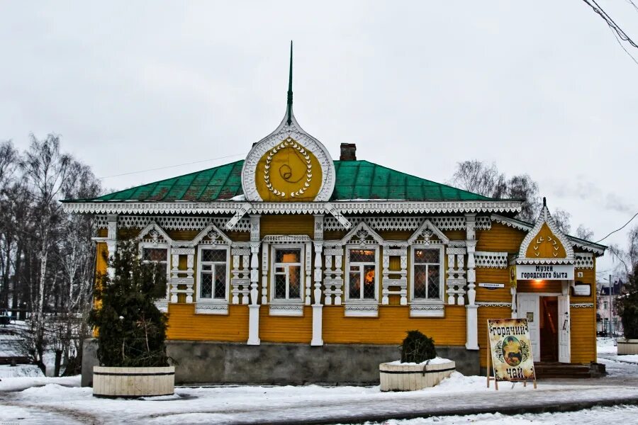 жилище в 18 веке в россии. черты городского быта. жилье земледельца в древней руси. музей городского быта xix века. жизнь городских верхов 19 века кратко.