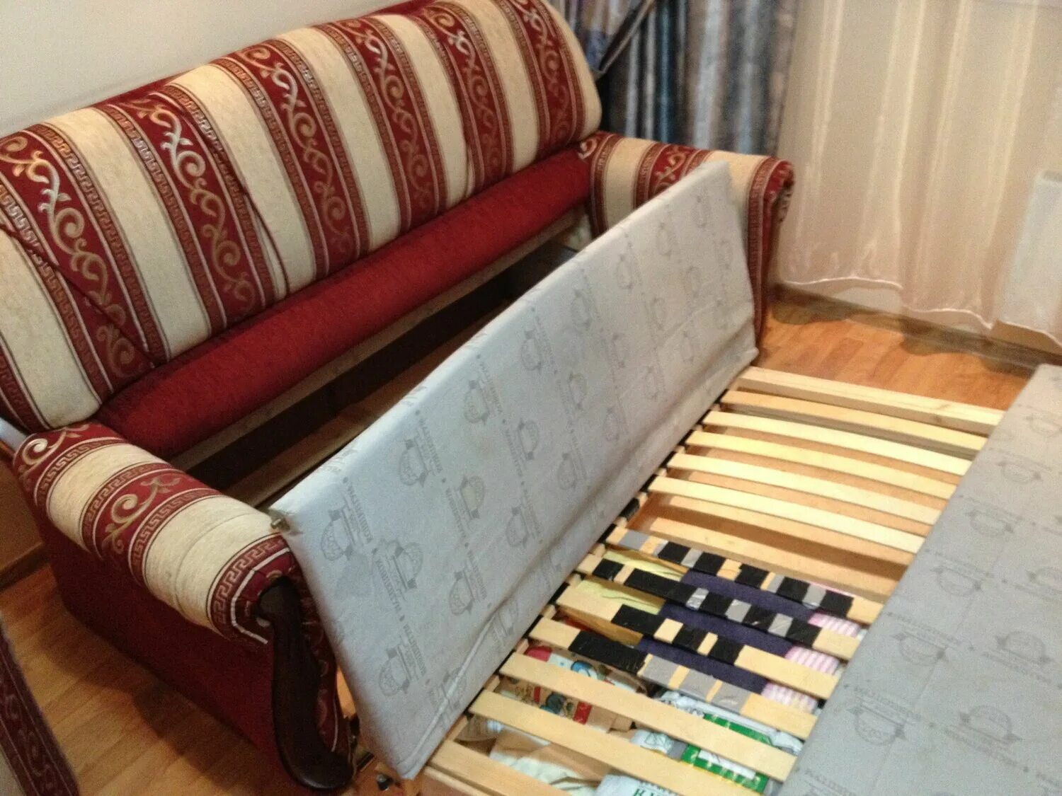 Обтяжка мягкой мебели. Отремонтировать диван. Починить диван своими руками. Ремонт дивана своими руками. Починить диван своими руками.