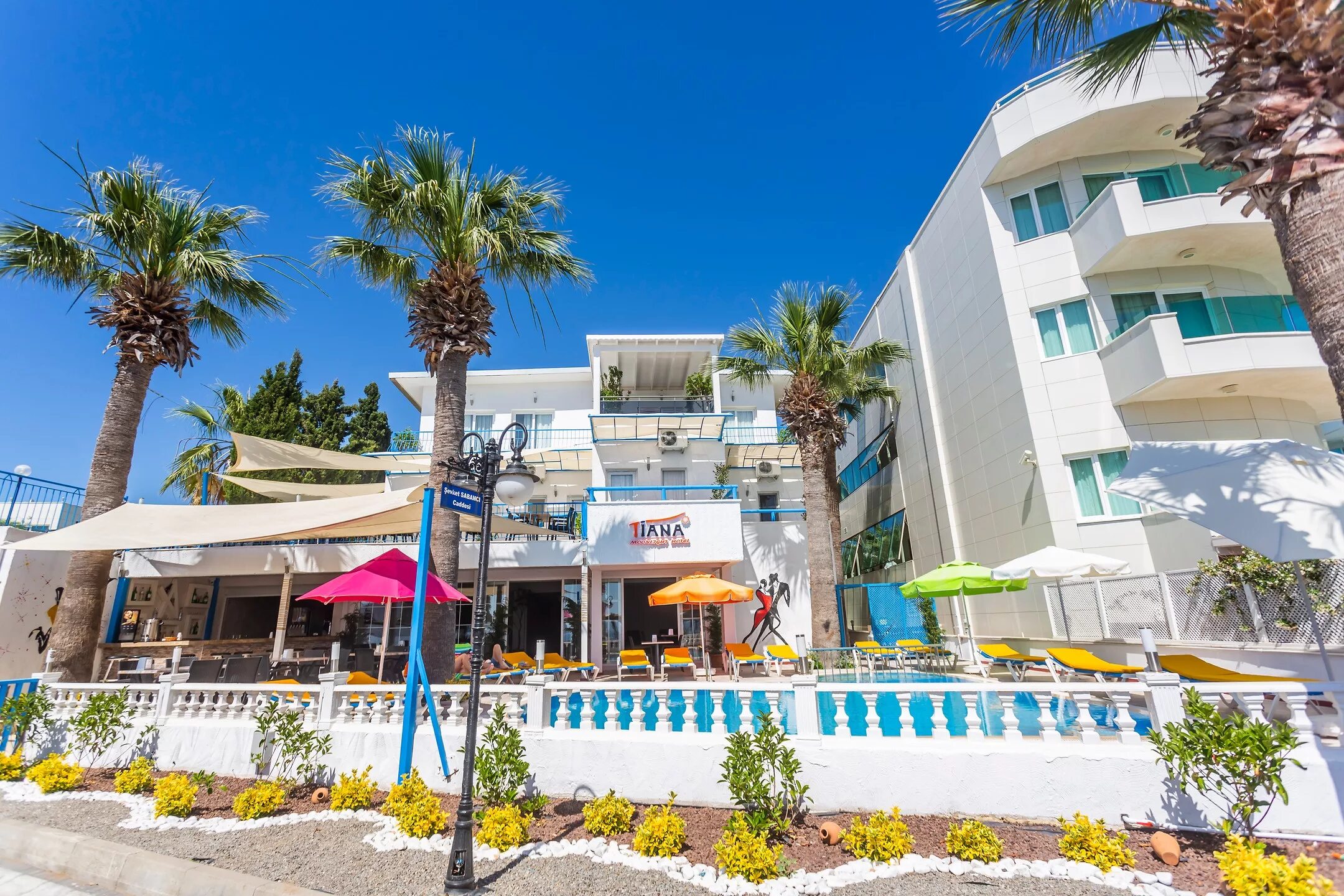 Tiana moonlight hotel бодрум. Moonlight бодрум. Tiana moonlight hotel 3. Moonlight бодрум. Мунлайт отель бодрум.