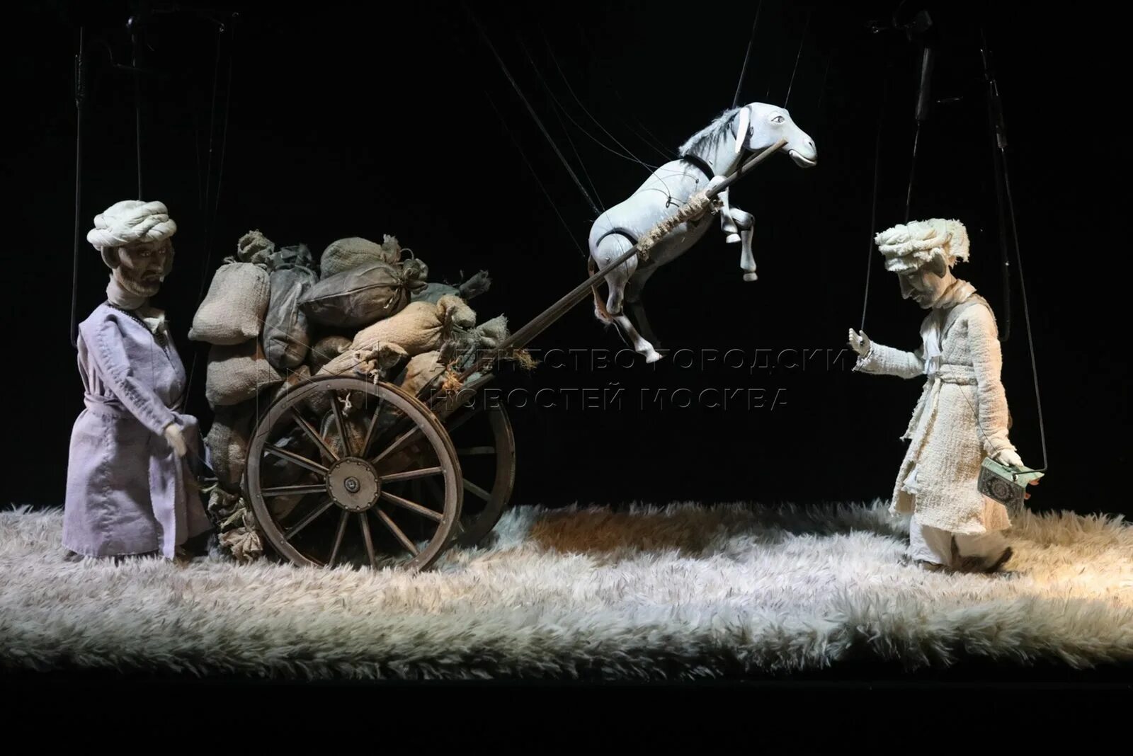 Ходжа насреддин спектакль театр наций. Тимур бекмамбетов ходжа насреддин. Ходжа насреддин театр наций. Кукольный спектакль ходжа насреддин бекмамбетова. Ходжа насреддин театр наций.