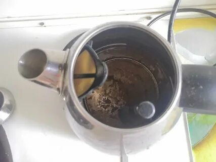 Как помыть электрический чайник от накипи