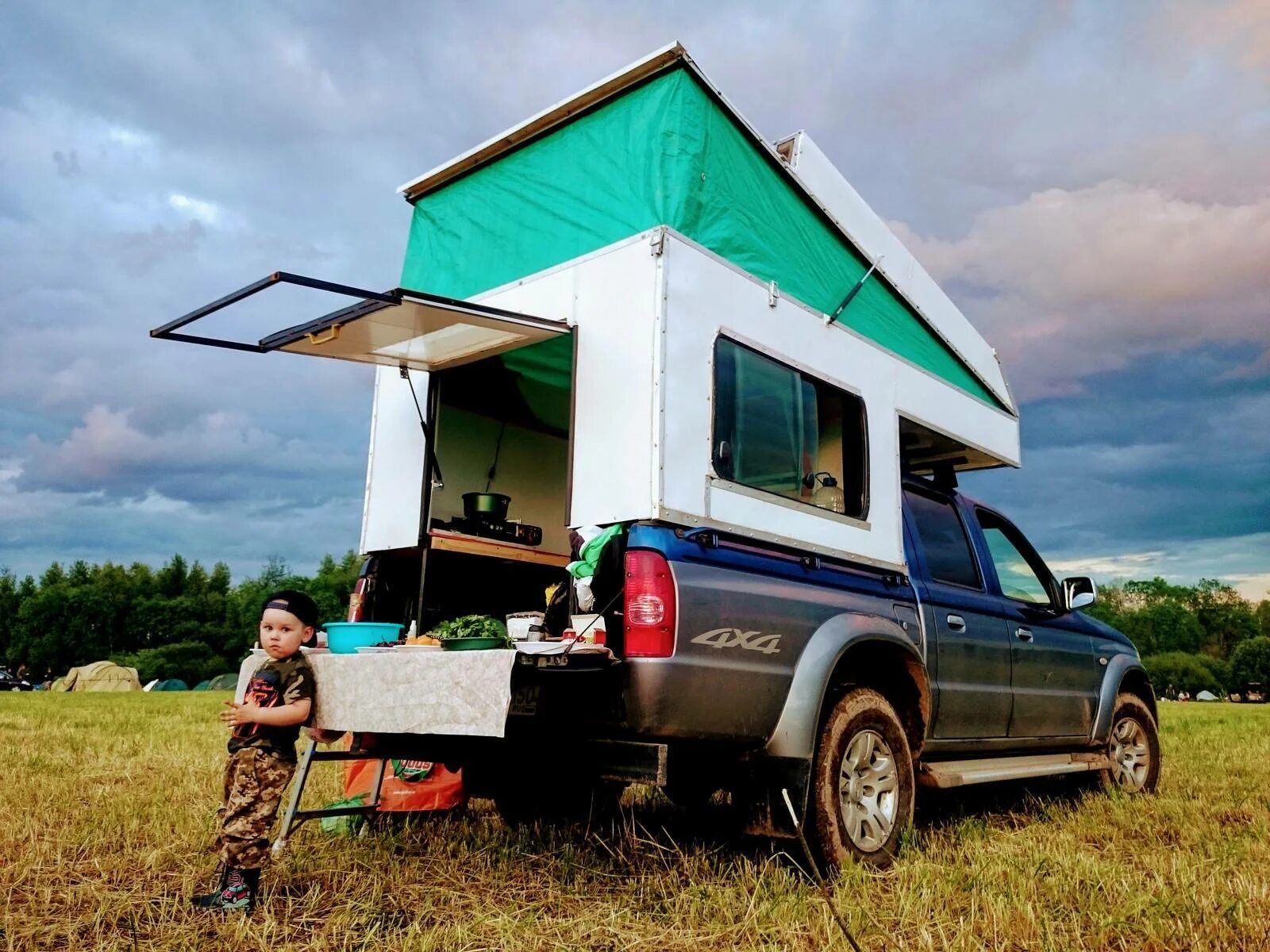 Дом на пикап. Автодом Pickup Camper. Нива кемпер. Кемпер из легкового автомобиля. Автодом самоделка.