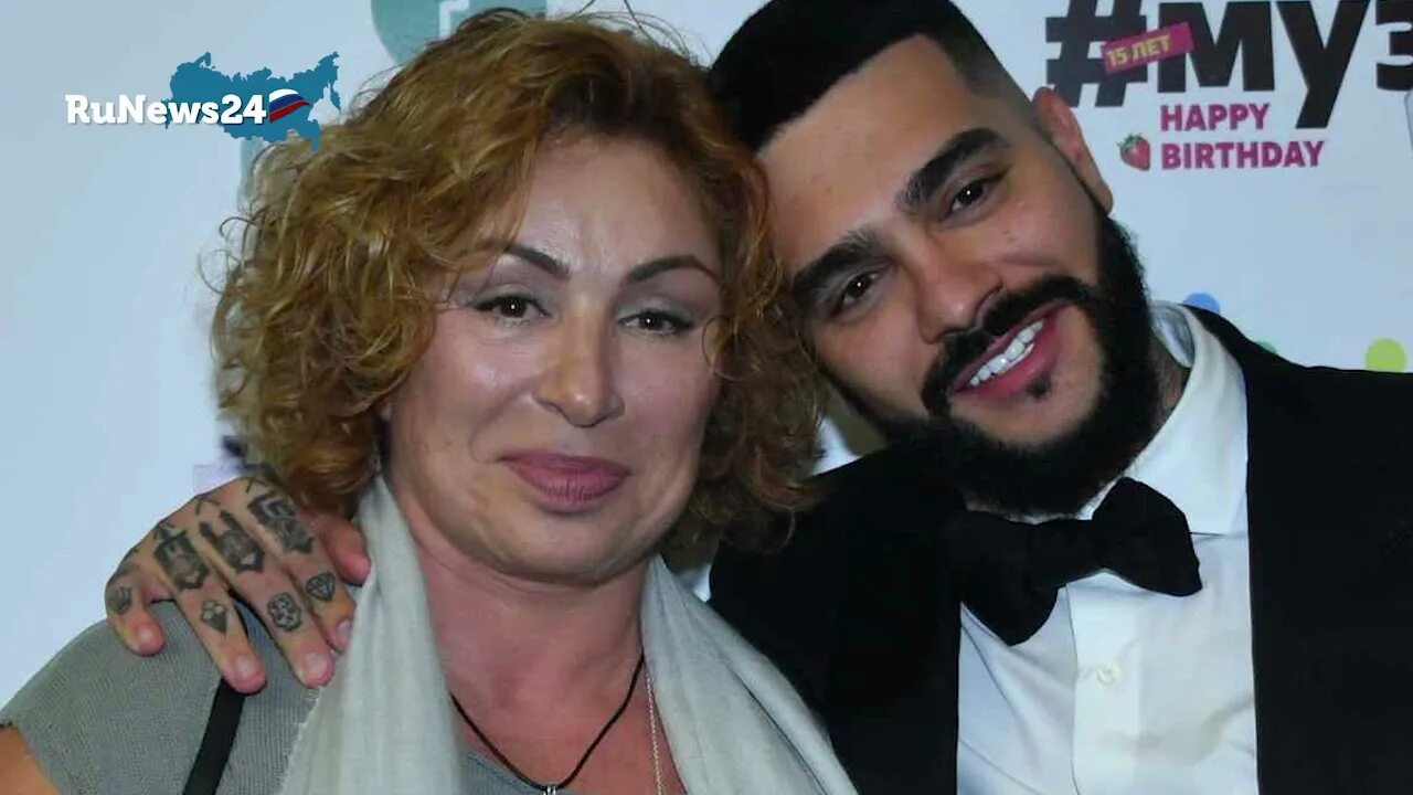 Дочка тимати 2020. Дочка тимати алиса фото. С тимати быть опасно мама. С тимати быть опасно мама. Дочь тимати алиса 2022.