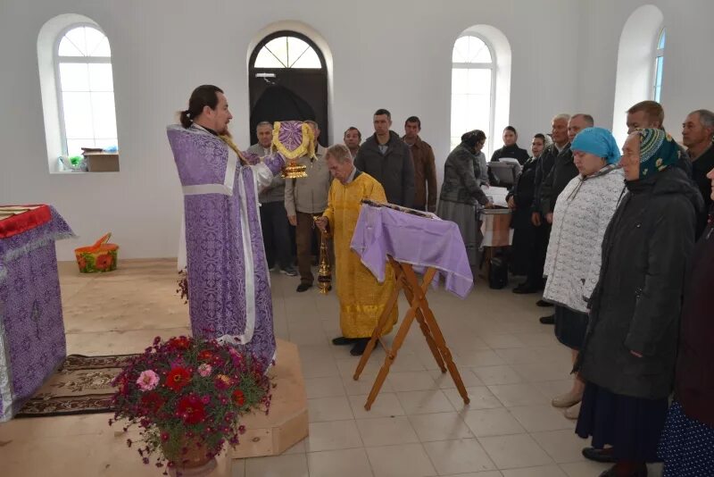 Погода в ратчино шарлыкского района оренбургской области. Дубровка Шарлыкский район. Село Парадеево Шарлыкского района Оренбургской области. Путятино Шарлыкского района Оренбургской. Храм села Зобово Шарлыкский район.