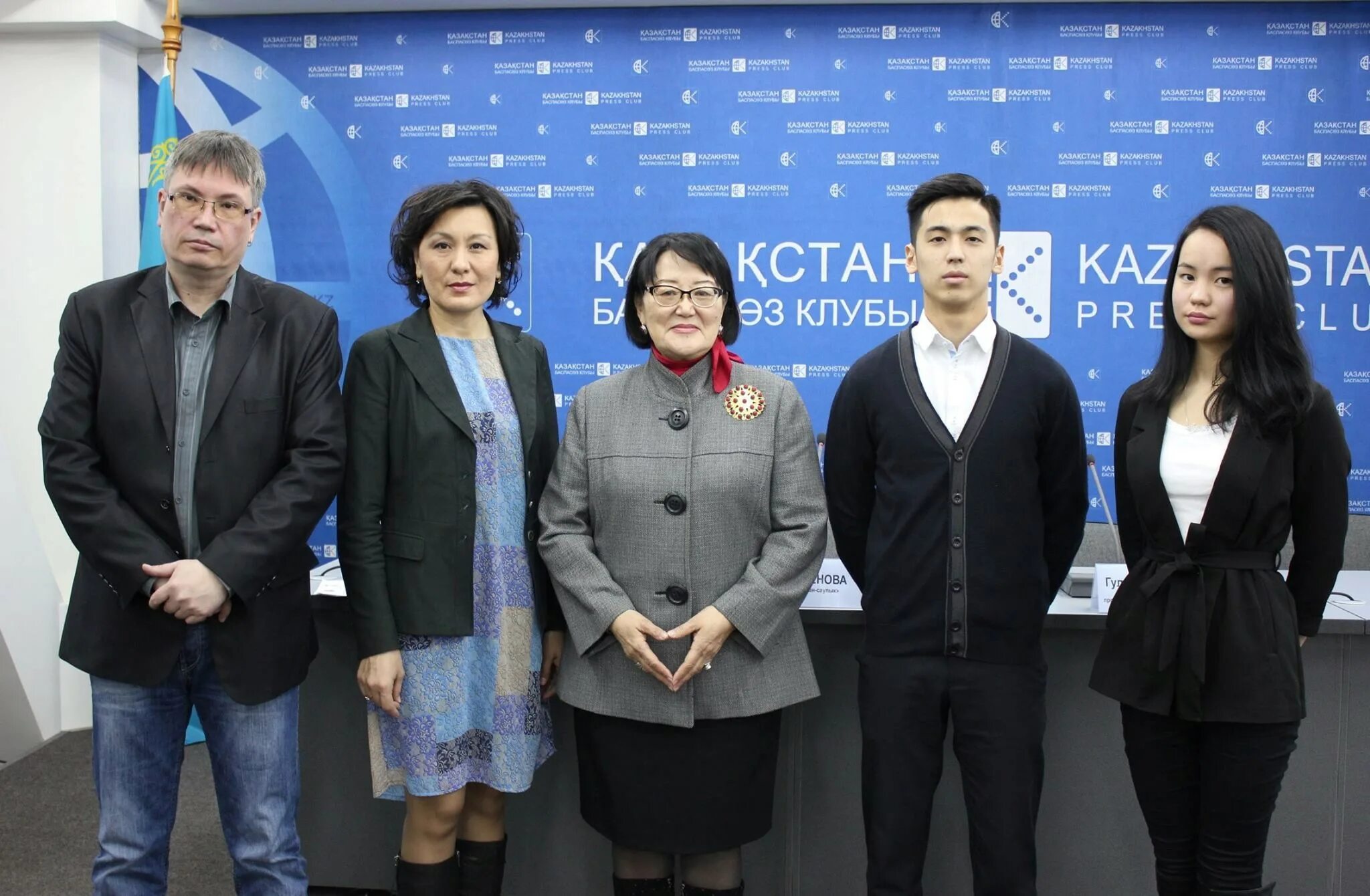 Финансы алматы. Алма ата аль фараби фурманова. Центр алматы офис здание. Астана аль-фараби. Финансы алматы.