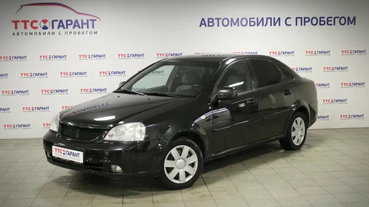 Автосалон автомобили с пробегом в наличие. Автомобили с пробегом. ТТС автомобили с пробегом. Автосалоны Казани машины с пробегом. Авто с пробегом в Казани в автосалонах.